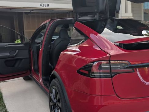 Used 2022 Tesla Model X Plaid AWD/4WD image 6