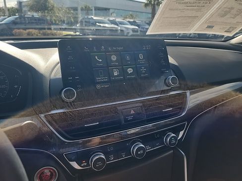 Used 2019 Honda Accord Sport image 19