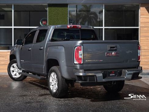 Used 2018 GMC Canyon SLE w/ SLE Convenience Package image 4