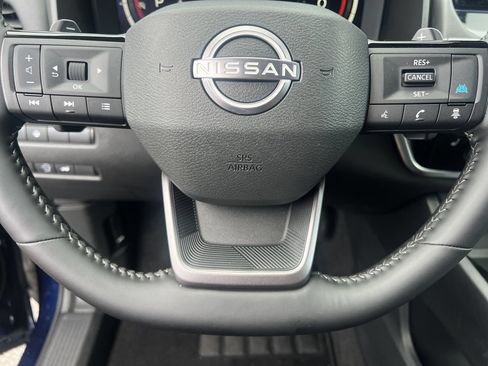 Certified 2026 Nissan Rogue SL FWD image 10