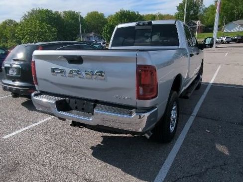 Used 2026 RAM 2500 Tradesman AWD/4WD image 13