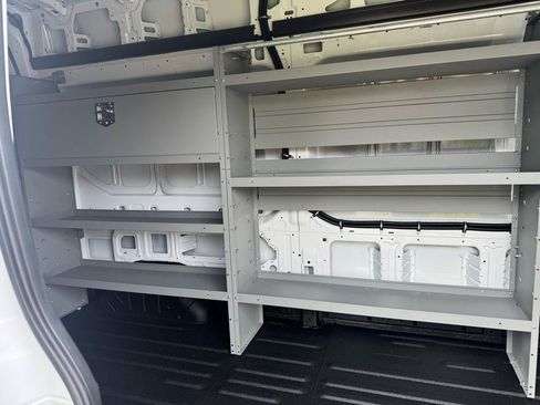 Used 2023 Ford Transit 250 148 High Roof RWD image 9
