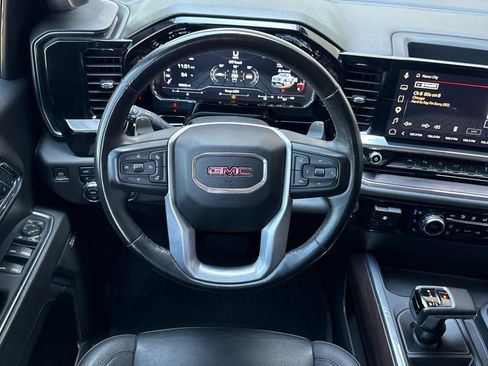 Used 2023 GMC Sierra 1500 SLT w/ SLT Premium Plus Package AWD/4WD image 15