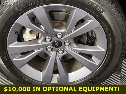 Used 2022 Ford Explorer XLT w/ Equipment Group 202A image 36