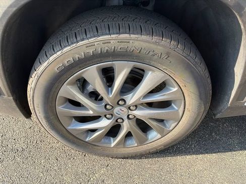 Used 2026 Buick Enclave Preferred FWD image 3