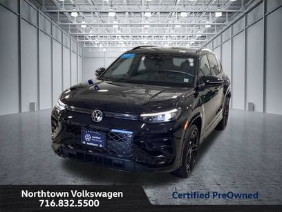 Certified 2025 Volkswagen Tiguan SE R-Line