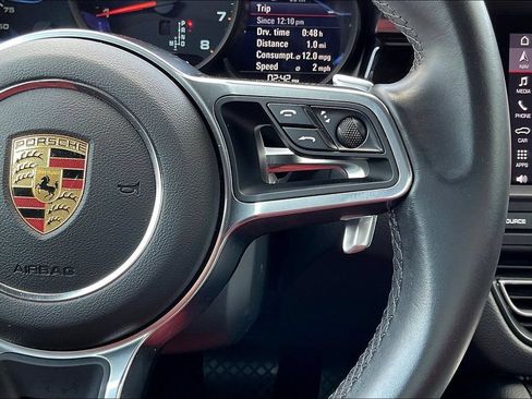Used 2021 Porsche Macan AWD/4WD image 12