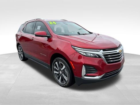 Used 2024 Chevrolet Equinox Premier AWD/4WD image 1