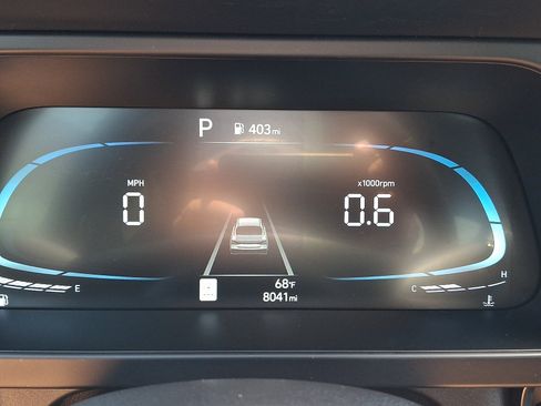 Certified 2025 Hyundai Elantra Sport FWD image 19