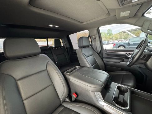 Used 2024 Chevrolet Silverado 2500 LTZ w/ LTZ Convenience Package image 18