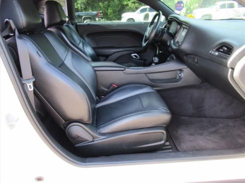Used 2018 Dodge Challenger R/T Plus RWD image 10