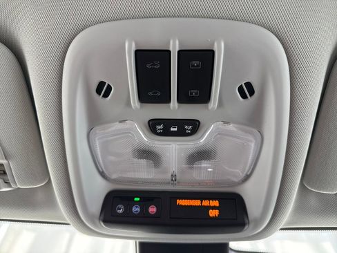 Used 2023 Chevrolet Bolt EUV Premier w/ Sun & Sound Package image 37