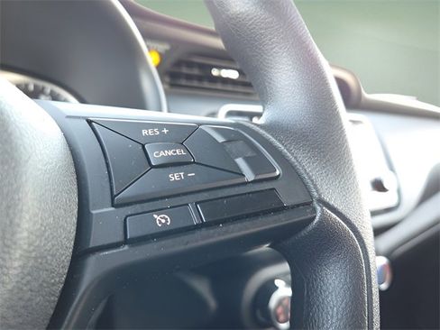 Used 2024 Nissan Kicks S image 24