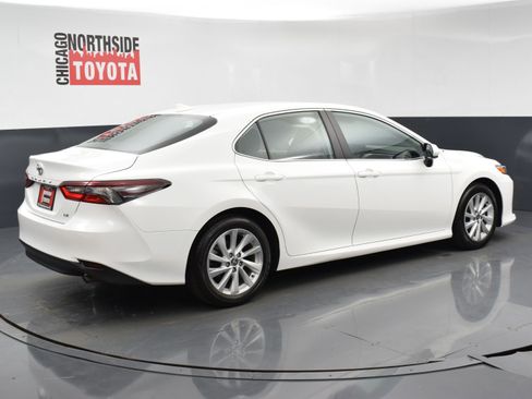 Used 2024 Toyota Camry LE image 4