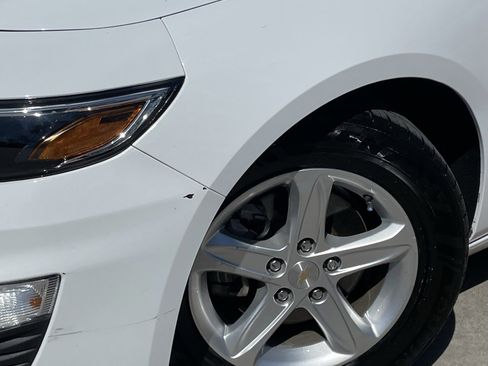 Certified 2024 Chevrolet Malibu LT image 9