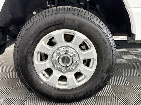 Used 2024 Ford F350 XLT image 34