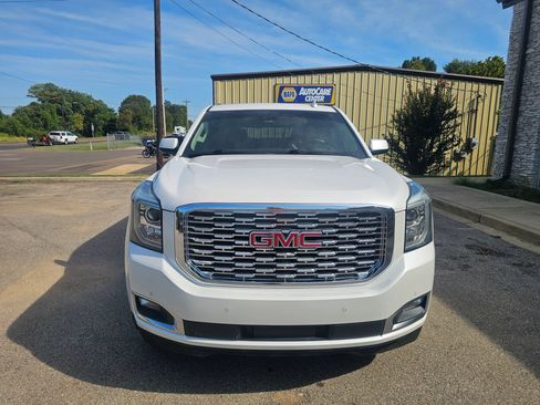 Used 2019 GMC Yukon XL Denali w/ Denali Ultimate Package RWD image 5