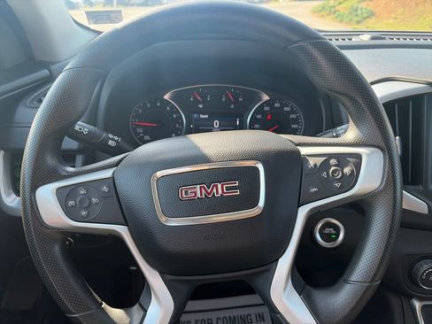 Used 2024 GMC Terrain SLE AWD/4WD image 15
