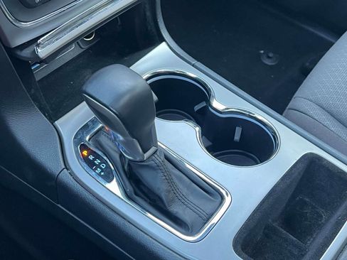 Used 2020 Jeep Grand Cherokee Laredo AWD/4WD image 12