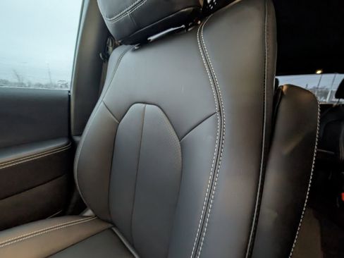 New 2026 Chrysler Voyager LX image 12