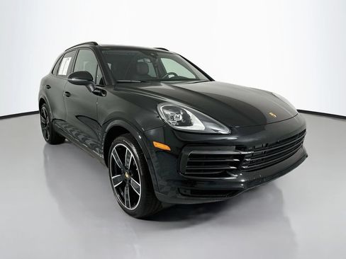 Certified 2023 Porsche Cayenne AWD/4WD image 7