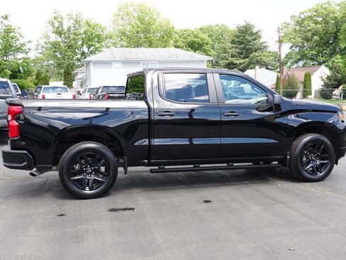 Used 2023 Chevrolet Silverado 1500 Custom AWD/4WD image 3