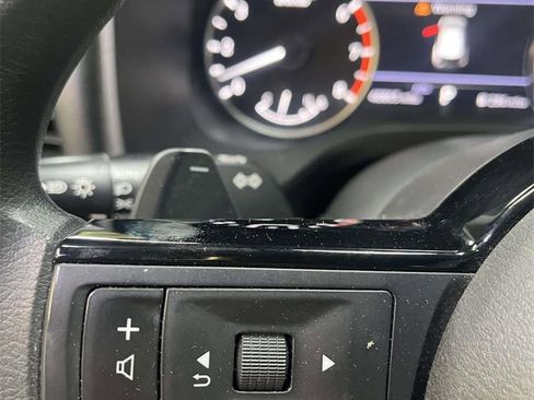 Used 2021 Nissan Rogue SV image 23