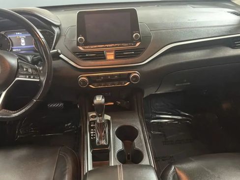 Used 2020 Nissan Altima 2.5 SR FWD image 17