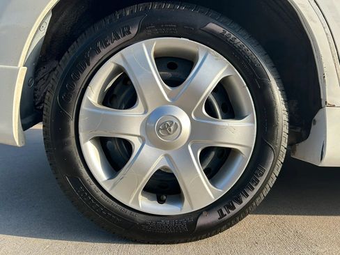 Used 2010 Toyota Matrix S FWD image 28