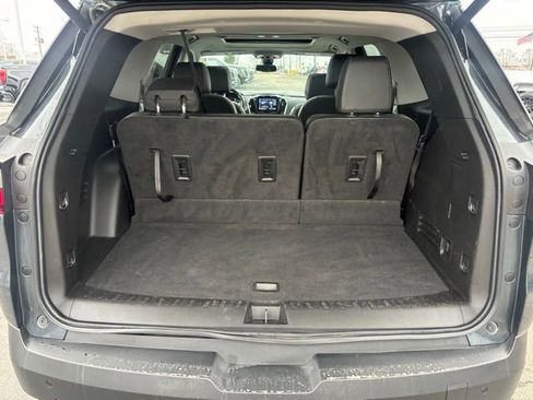 Used 2020 Chevrolet Traverse LT w/ LT Premium Package image 9