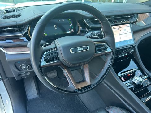 Used 2022 Jeep Grand Cherokee Summit w/ Advanced Protech Group IV image 36