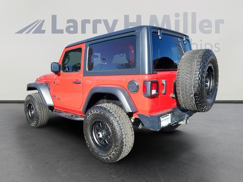 Used 2020 Jeep Wrangler Sport image 3