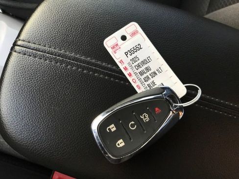 Certified 2025 Chevrolet Malibu LT image 22