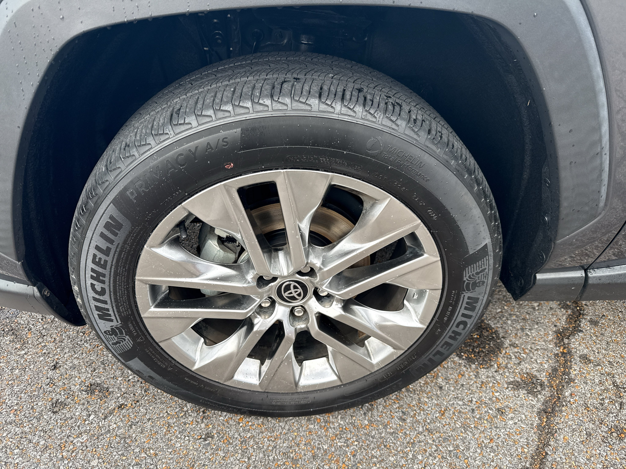 Certified 2021 Toyota RAV4 XLE Premium AWD/4WD image 9