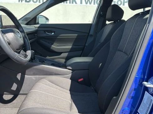 Used 2025 Honda Accord Sport image 9