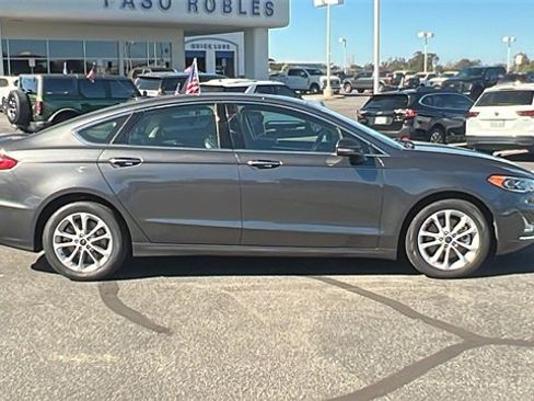 Used 2020 Ford Fusion Energi Titanium image 2