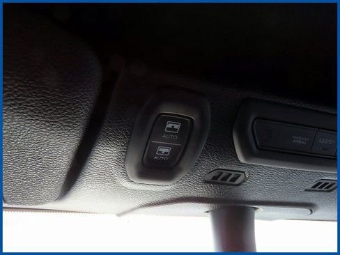 Used 2023 Jeep Wrangler Altitude image 21