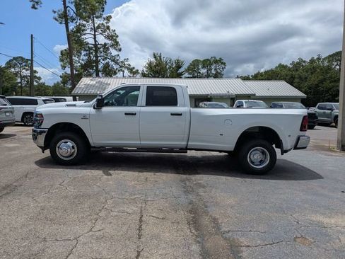 New 2026 RAM 3500 Tradesman AWD/4WD image 7