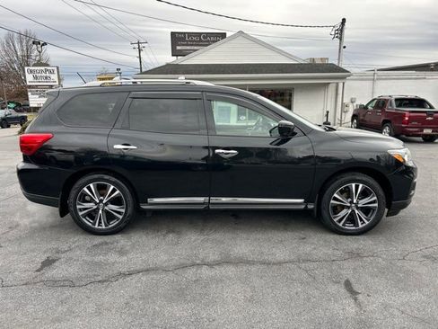 Used 2018 Nissan Pathfinder Platinum image 7