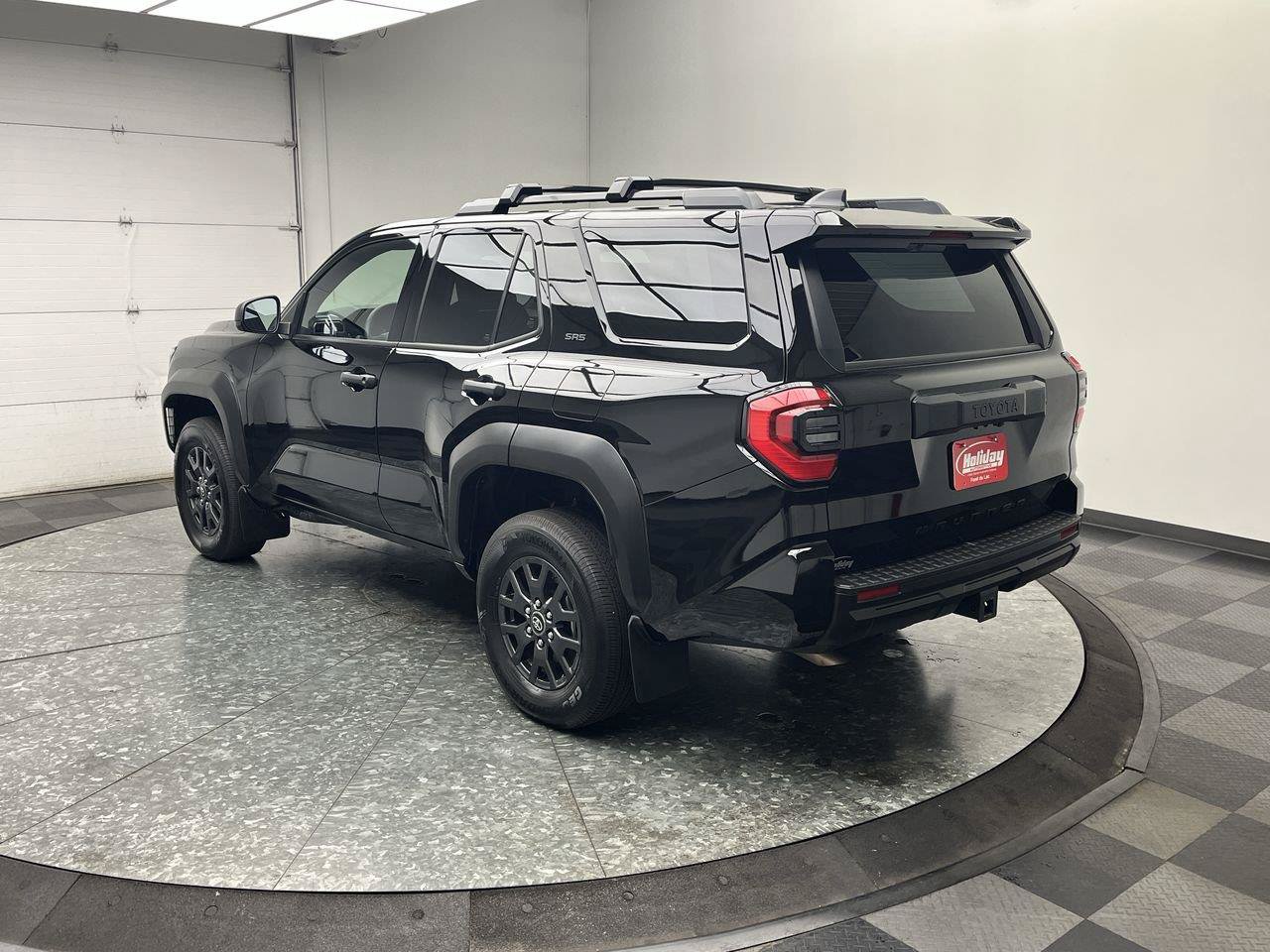 Used 2025 Toyota 4Runner SR5 AWD/4WD image 2