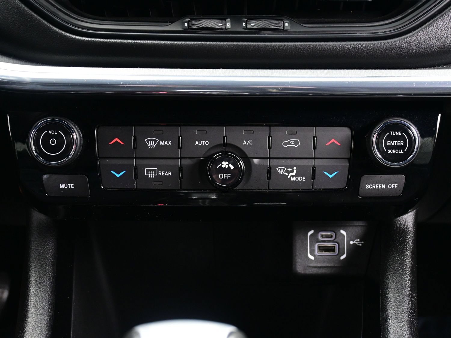 Used 2022 Jeep Compass High Altitude AWD/4WD image 25
