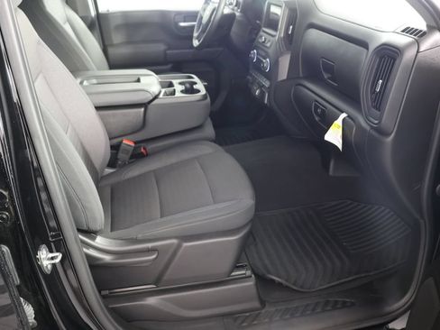Used 2024 Chevrolet Silverado 2500 Custom AWD/4WD image 20
