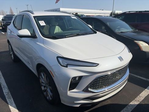 Used 2024 Buick Encore GX Avenir w/ Avenir Technology Package image 4