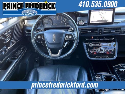 Used 2022 Lincoln Corsair AWD w/ Premium Package image 5