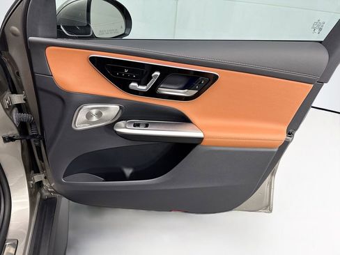 Used 2024 Mercedes-Benz GLC 300 GLC 300 image 24