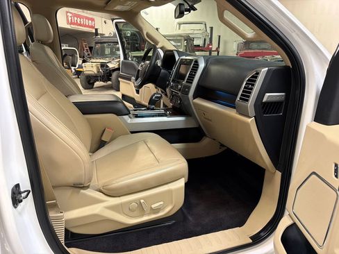 Used 2015 Ford F150 Lariat w/ Equipment Group 501A Mid RWD image 36