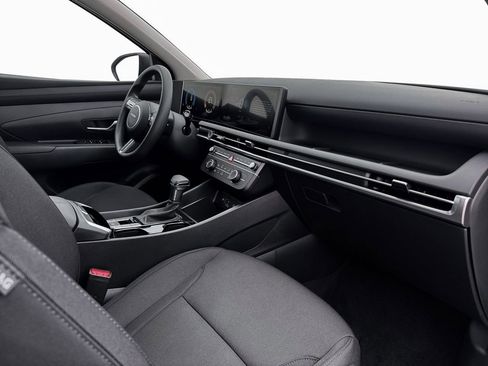 New 2026 Hyundai Tucson SE image 22