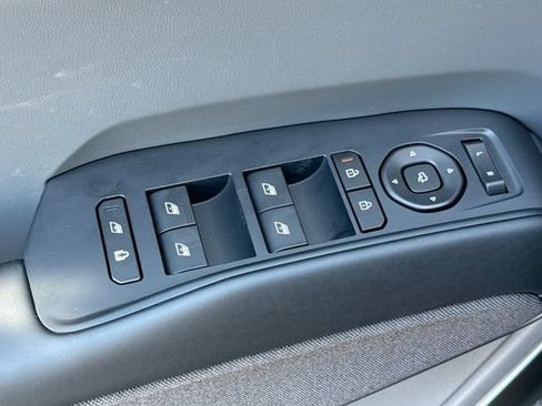 New 2026 Kia EV9 Land w/ Nightfall Edition Package AWD/4WD image 13