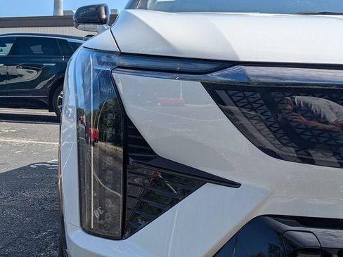 New 2026 Cadillac Optiq Sport 2 RWD image 9