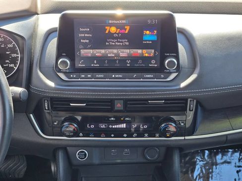 Certified 2021 Nissan Rogue SL FWD image 15